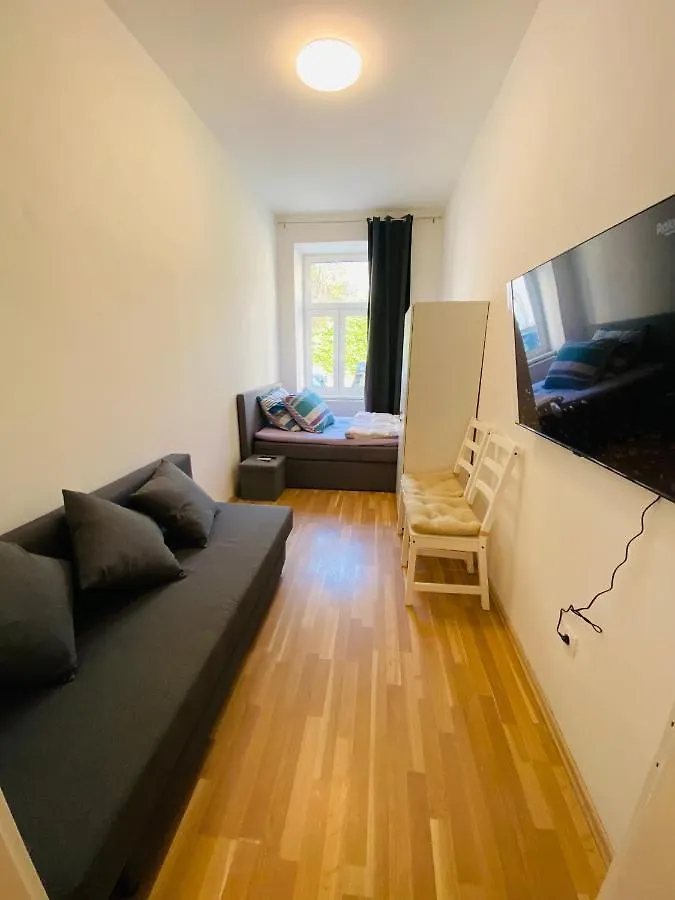 Apartment Niceapartmenthollergasse 1A Vienna